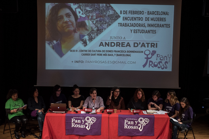 Trobada de dones amb Andrea D'Atri: “Les treballadores poden ser dirigents de la seva classe enfront de la crisi capitalista”