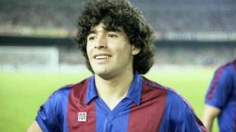 Mor Diego Armando Maradona