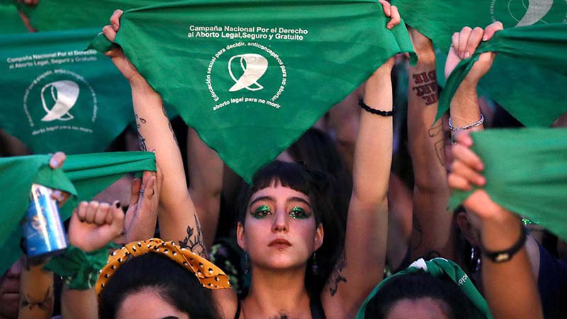 Solidaritat amb les dones de l'Argentina: "El dret a l'avortament el conquistem al carrer"