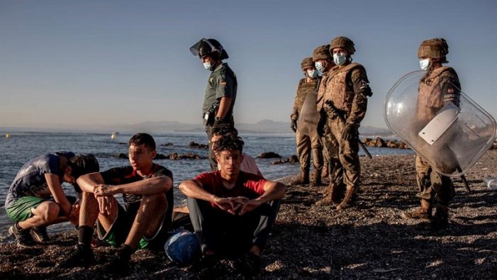 Europa instal·la "canons de so" que s'utilitzaran contra els refugiats