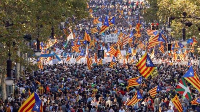 Sánchez avança amb els indults, però en queden fora 3000 encausats catalans