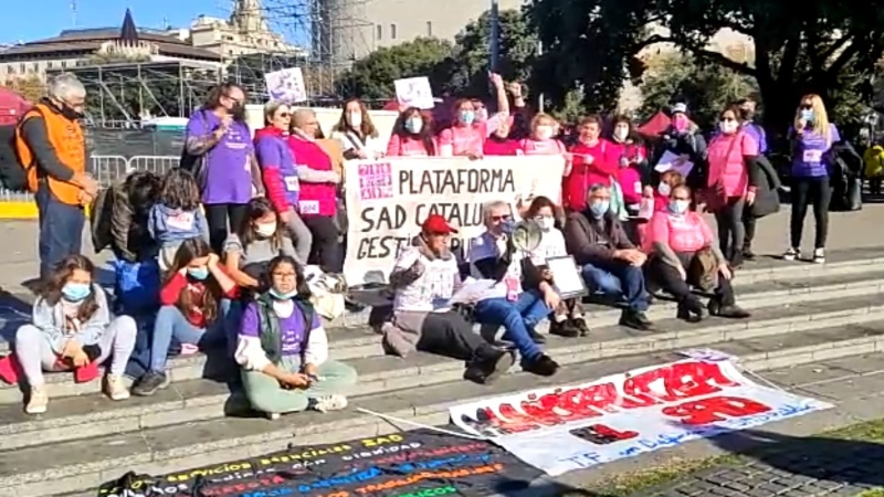 Trobada de cuidadores a Barcelona: “Colau, escolta, el SAD està en lluita”