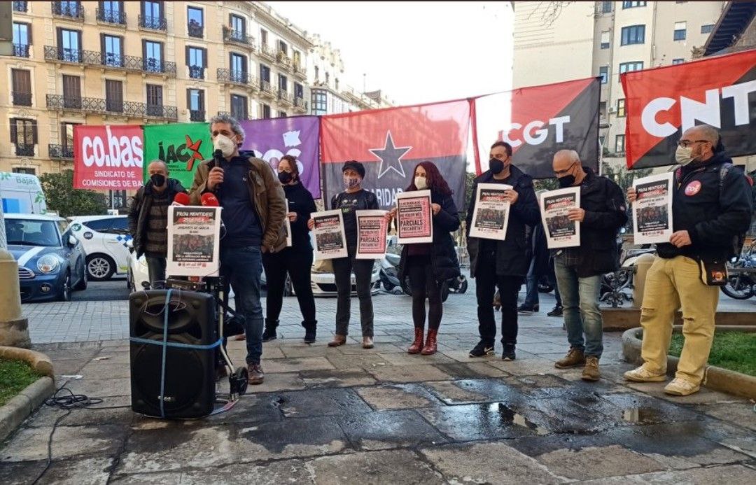 Roda de premsa del sindicalisme alternatiu per convocar a una gran manifestació aquest dissabte contra la reforma laboral 