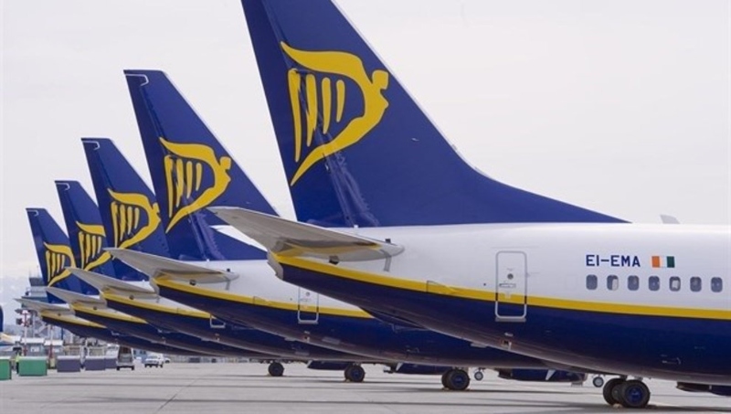 Els tripulants de Ryanair van a la vaga per aconseguir el seu primer conveni