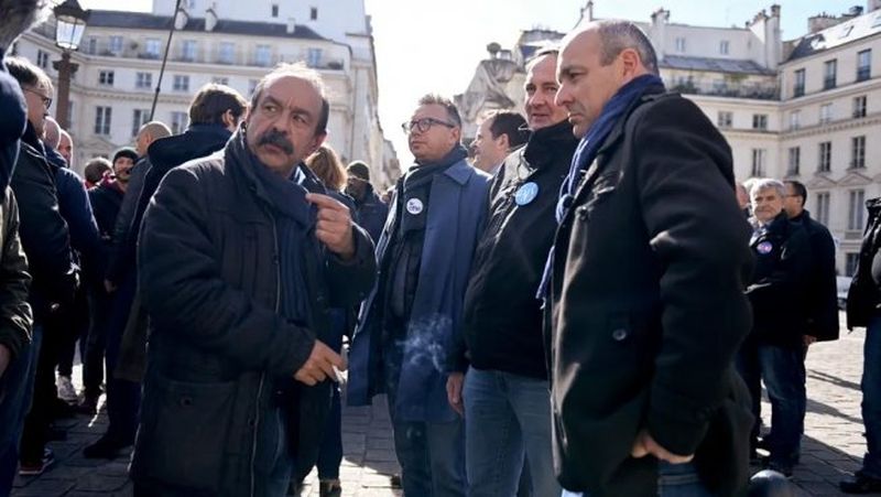 Davant la forta repressió policial a França: què fan les centrals sindicals?