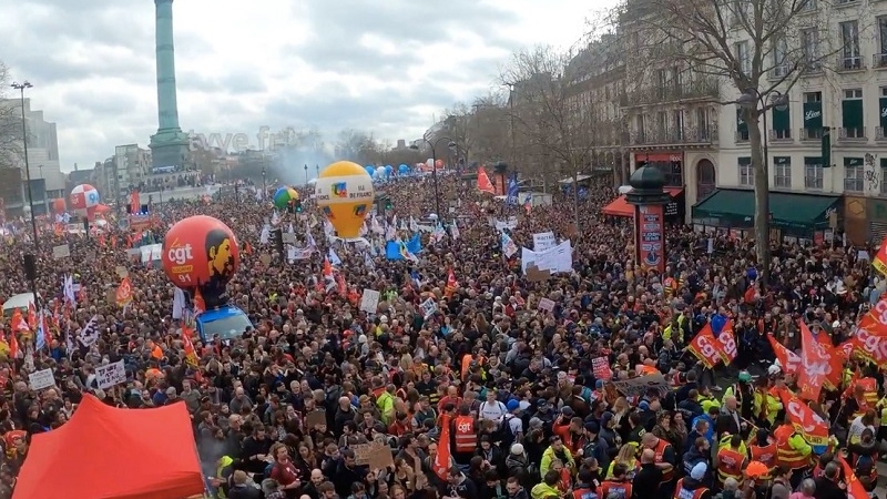 Mobilització històrica en una jornada de vaga decisiva contra Macron